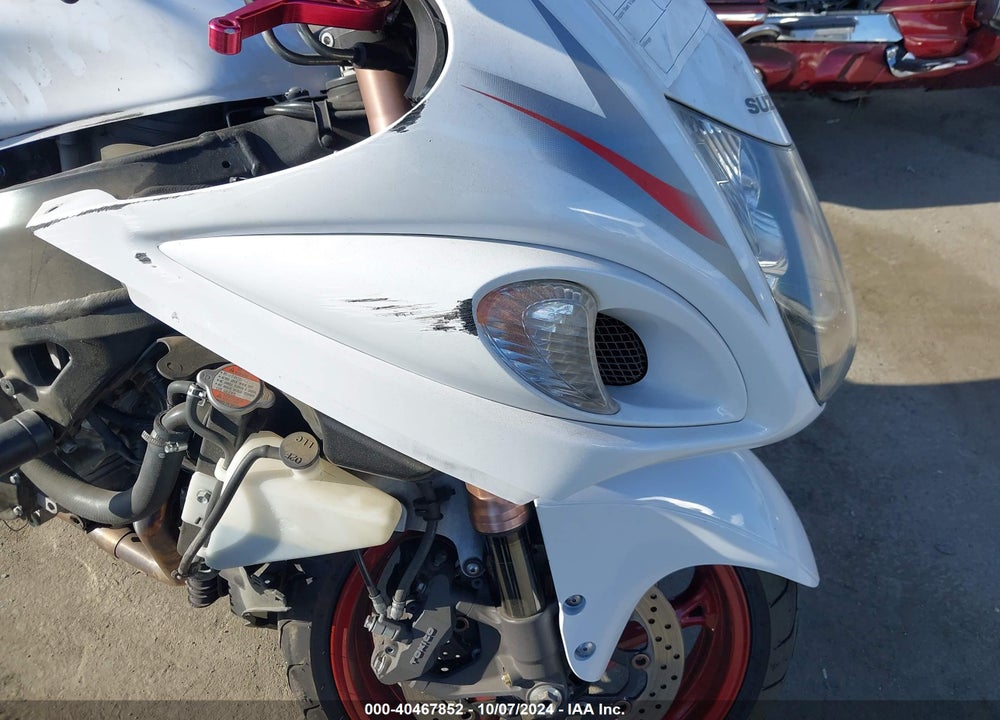 2012 SUZUKI GSX1300 R VIN: JS1GX72A1C2100863