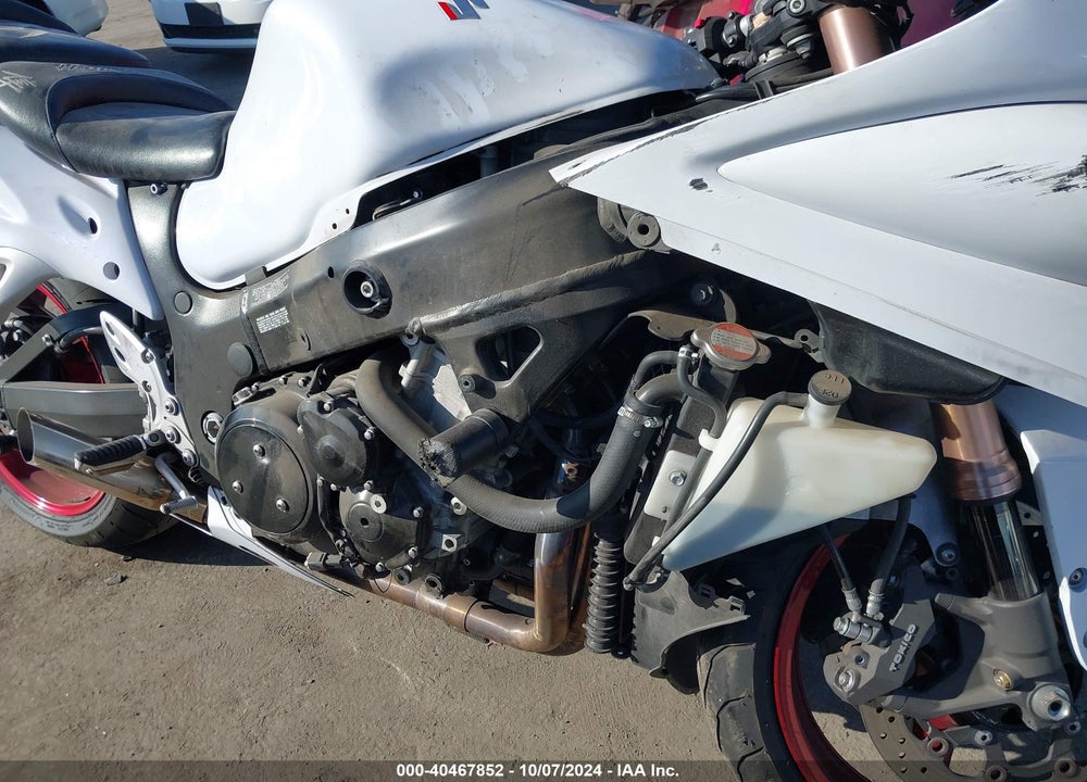 2012 SUZUKI GSX1300 R VIN: JS1GX72A1C2100863
