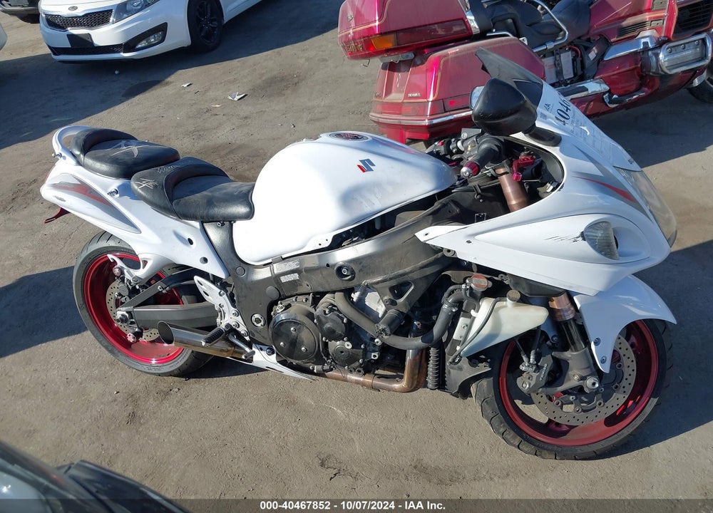 2012 SUZUKI GSX1300 R VIN: JS1GX72A1C2100863