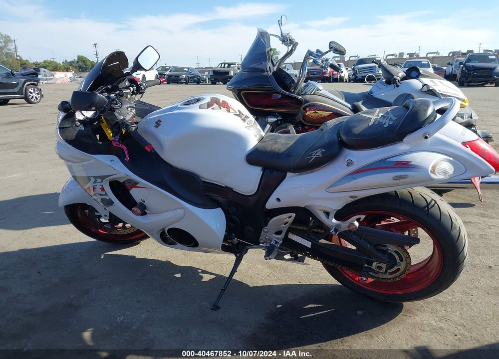 2012 SUZUKI GSX1300 R VIN: JS1GX72A1C2100863