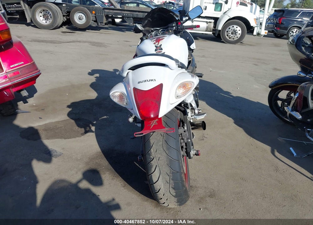 2012 SUZUKI GSX1300 R VIN: JS1GX72A1C2100863