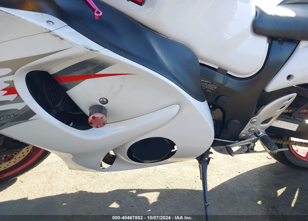 2012 SUZUKI GSX1300 R VIN: JS1GX72A1C2100863