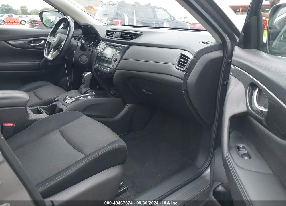 2017 NISSAN ROGUE SV VIN: JN8AT2MT2HW386123