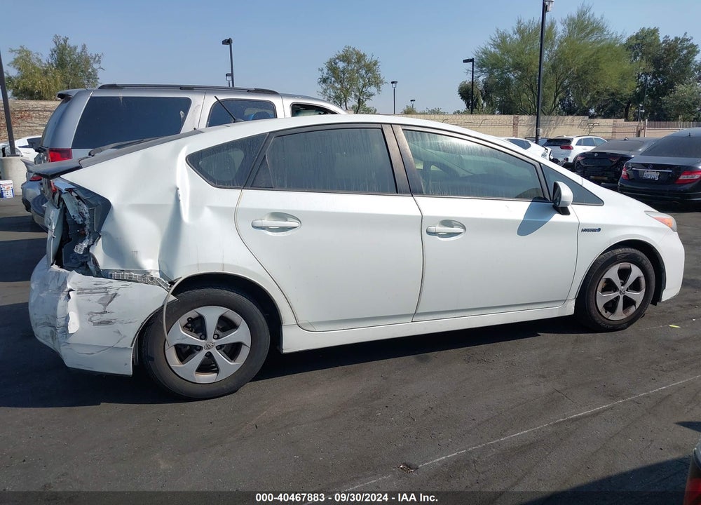 2015 TOYOTA PRIUS TWO VIN: JTDKN3DU2F0484058