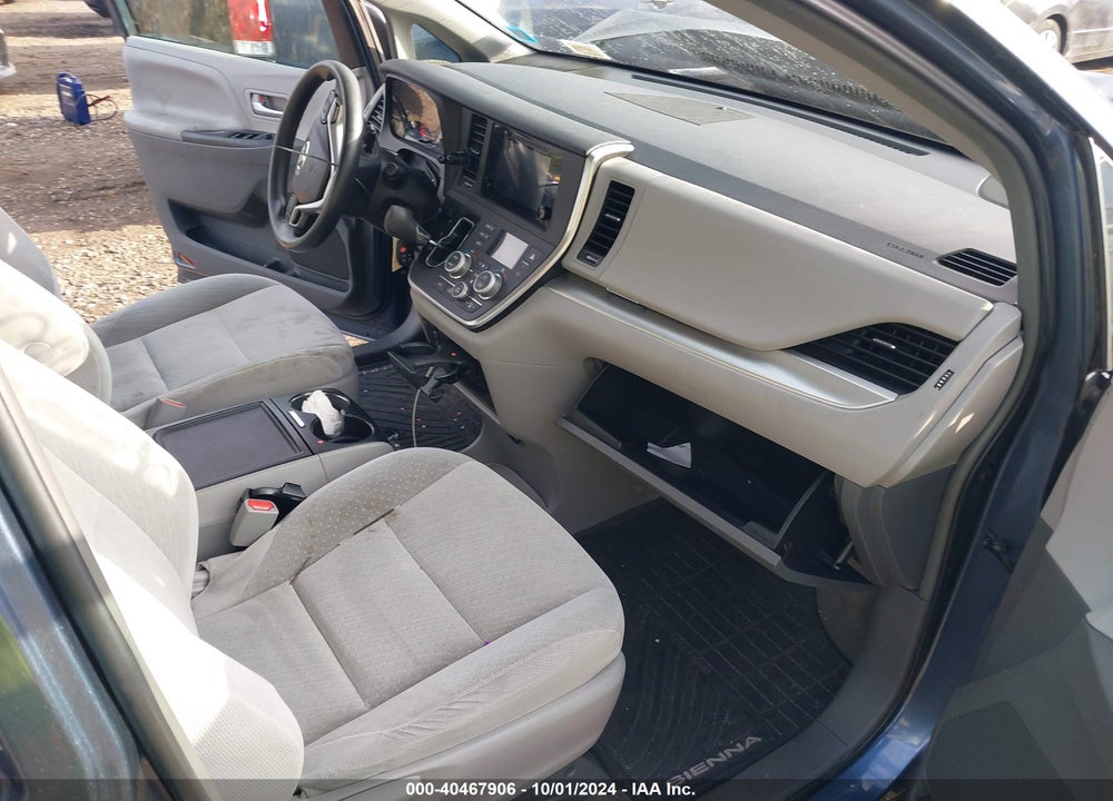 2015 TOYOTA SIENNA LE 7 PASSENGER VIN: 5TDJK3DC0FS109469