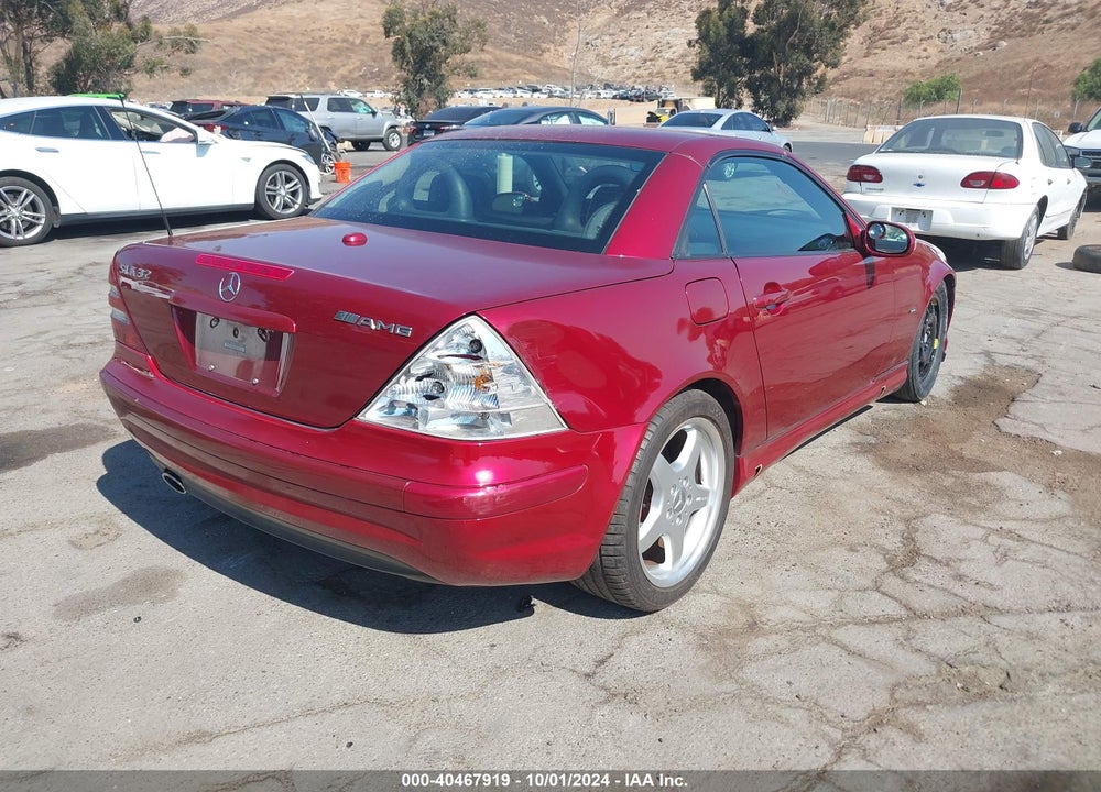 2004 MERCEDES-BENZ SLK 320 VIN: WDBKK65F94F305372