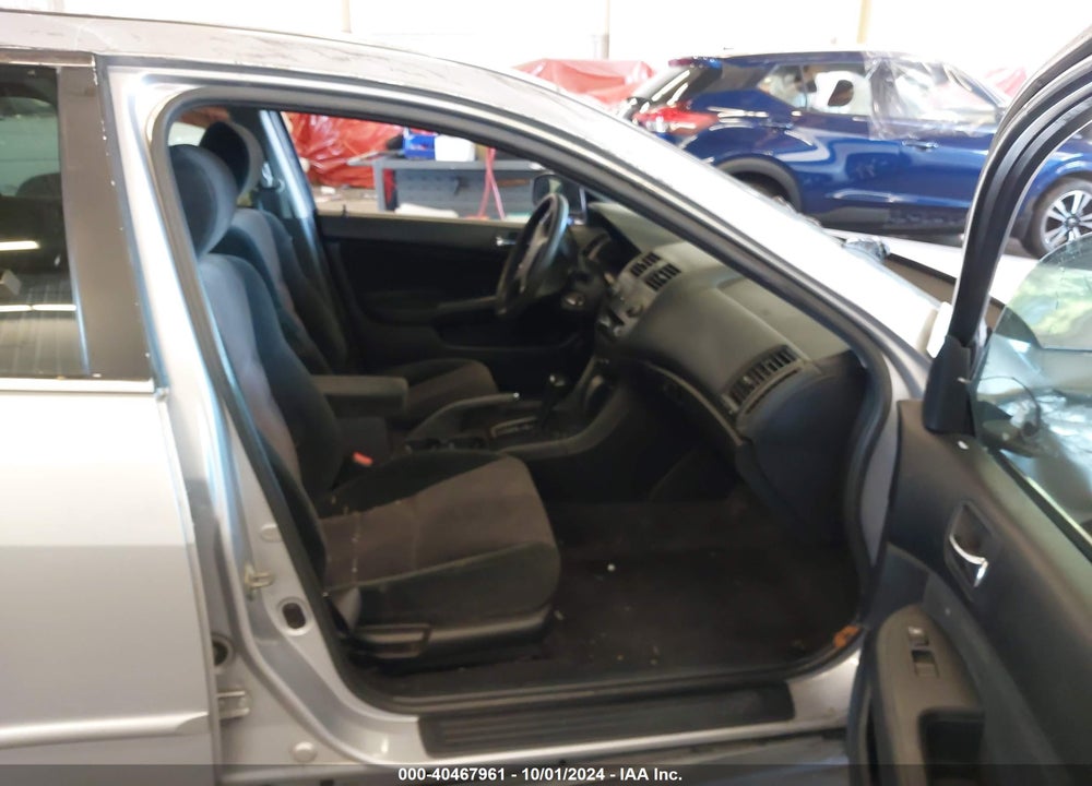 2004 HONDA ACCORD 2.4 LX VIN: 1HGCM56394A149010