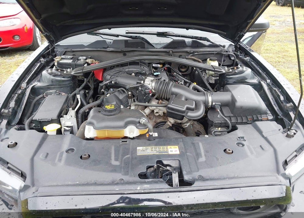 2014 FORD MUSTANG V6 VIN: 1ZVBP8AM5E5283653