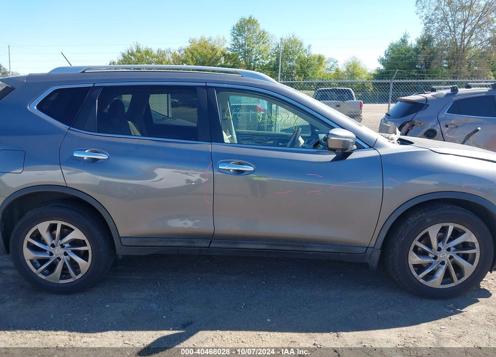 2015 NISSAN ROGUE SL VIN: 5N1AT2MVXFC906222