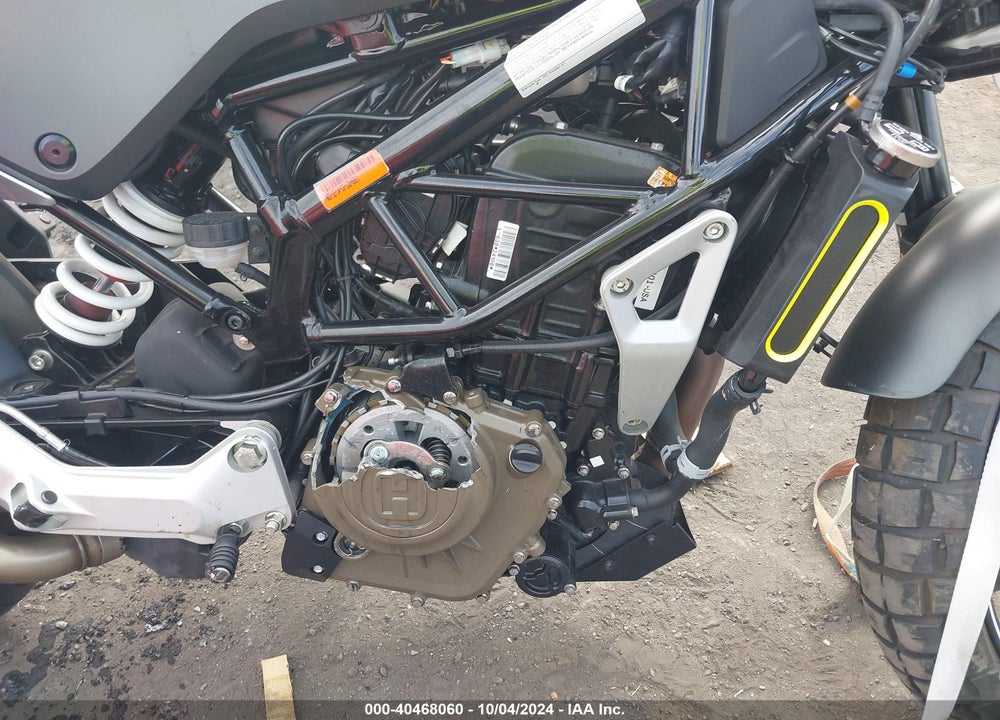 2020 HUSQVARNA VITPILEN 401/SVARTPILEN 401 VIN: MD2JUJ403LC265811