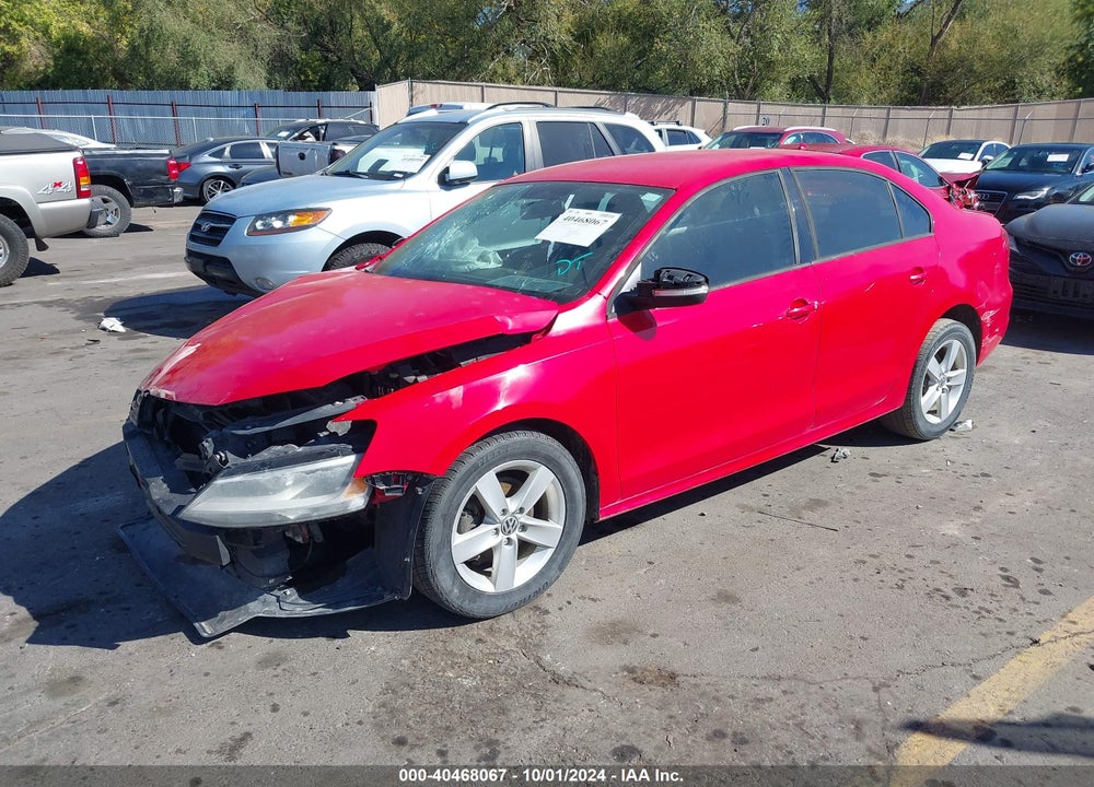 2012 VOLKSWAGEN JETTA 2.0L TDI VIN: 3VW3L7AJ1CM082095