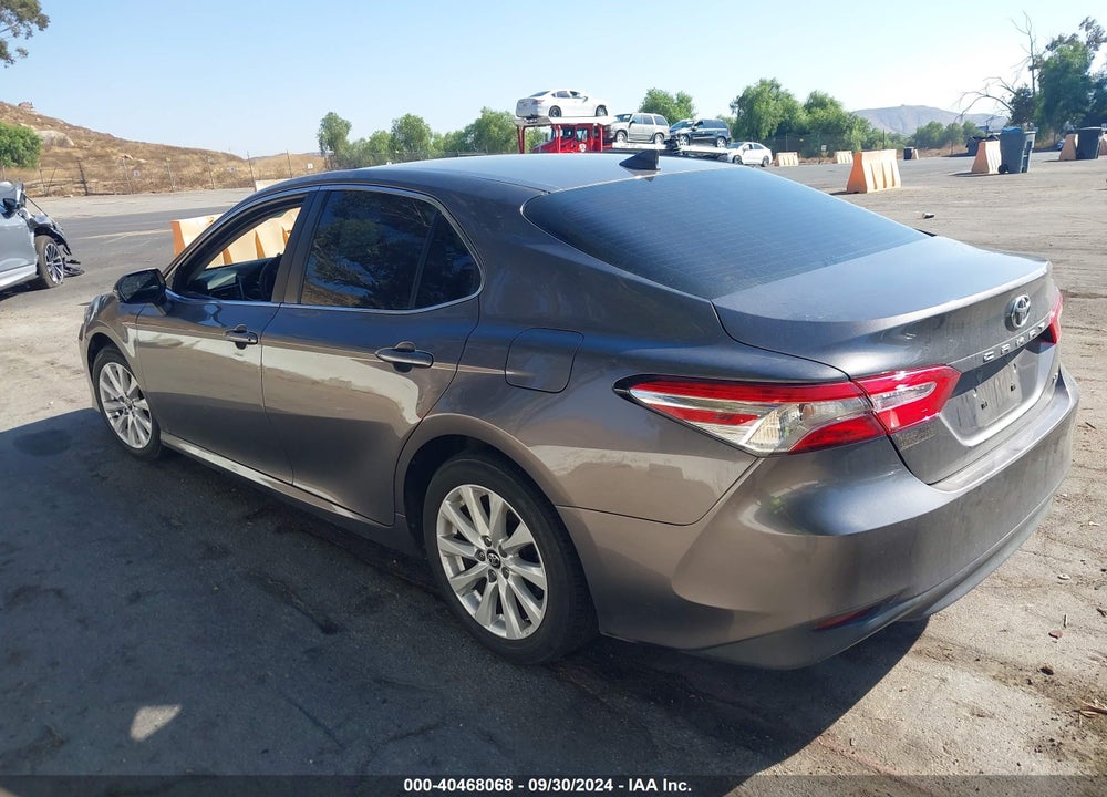 2020 TOYOTA CAMRY LE VIN: 4T1C11AK0LU887110