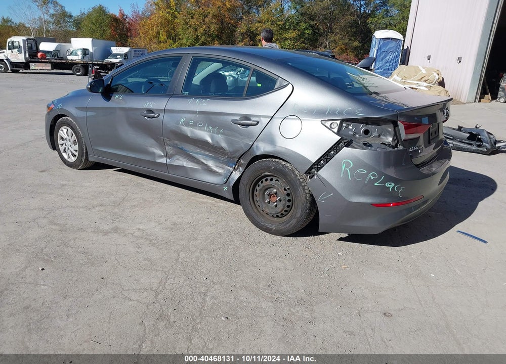 2018 HYUNDAI ELANTRA SE VIN: 5NPD74LF5JH352922