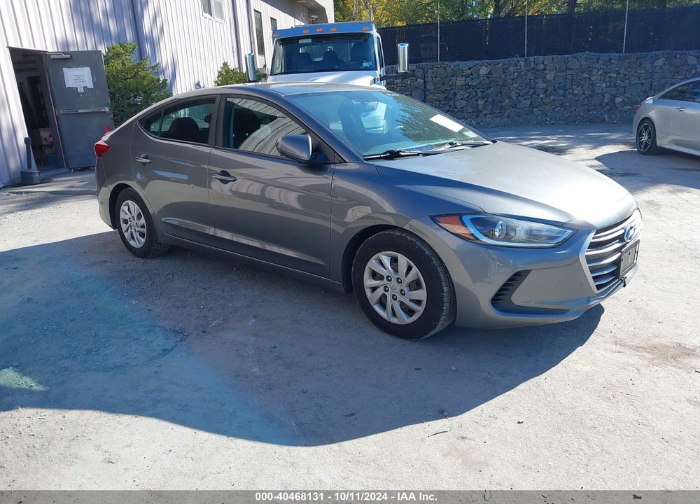 2018 HYUNDAI ELANTRA SE VIN: 5NPD74LF5JH352922