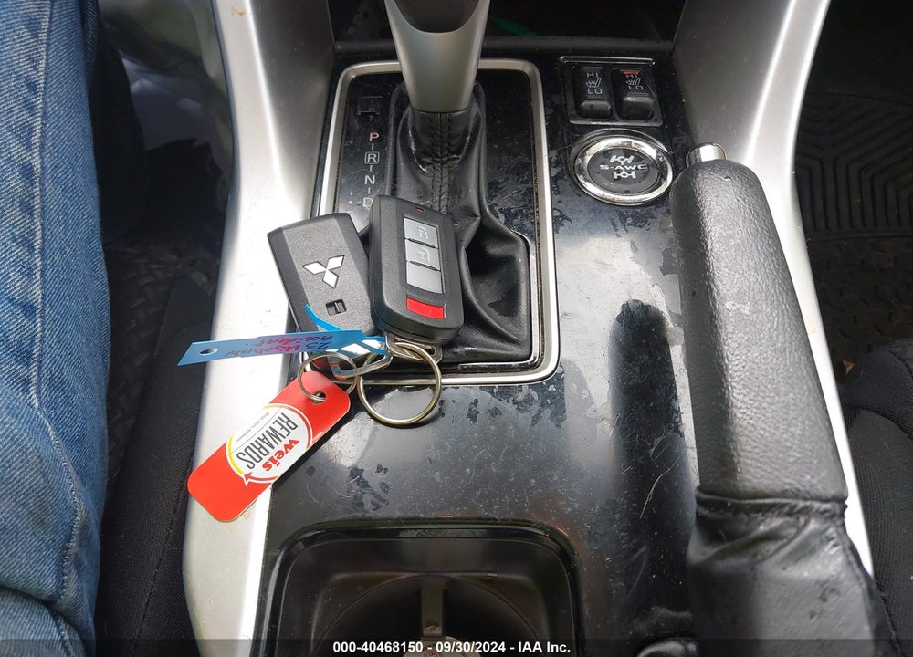 2024 MITSUBISHI ECLIPSE CROSS LE VIN: JA4ATVAA1RZ005792