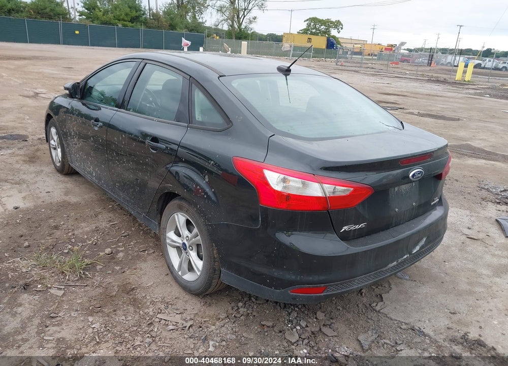 2014 FORD FOCUS VIN: 1FADP3F20EL448922