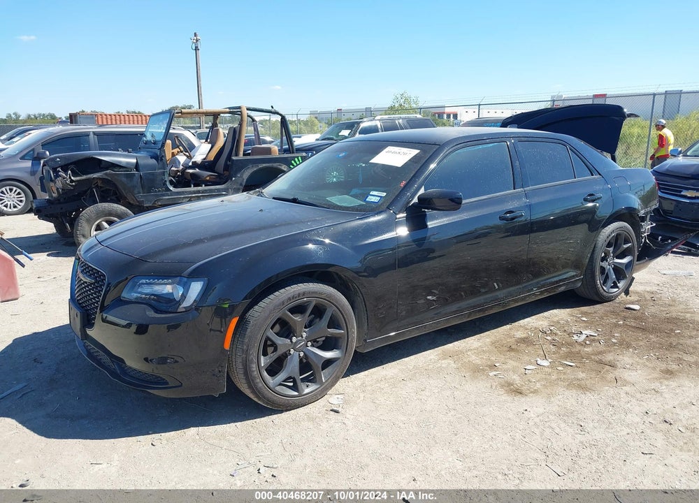 2022 CHRYSLER 300 TOURING VIN: 2C3CCAAG0NH167780