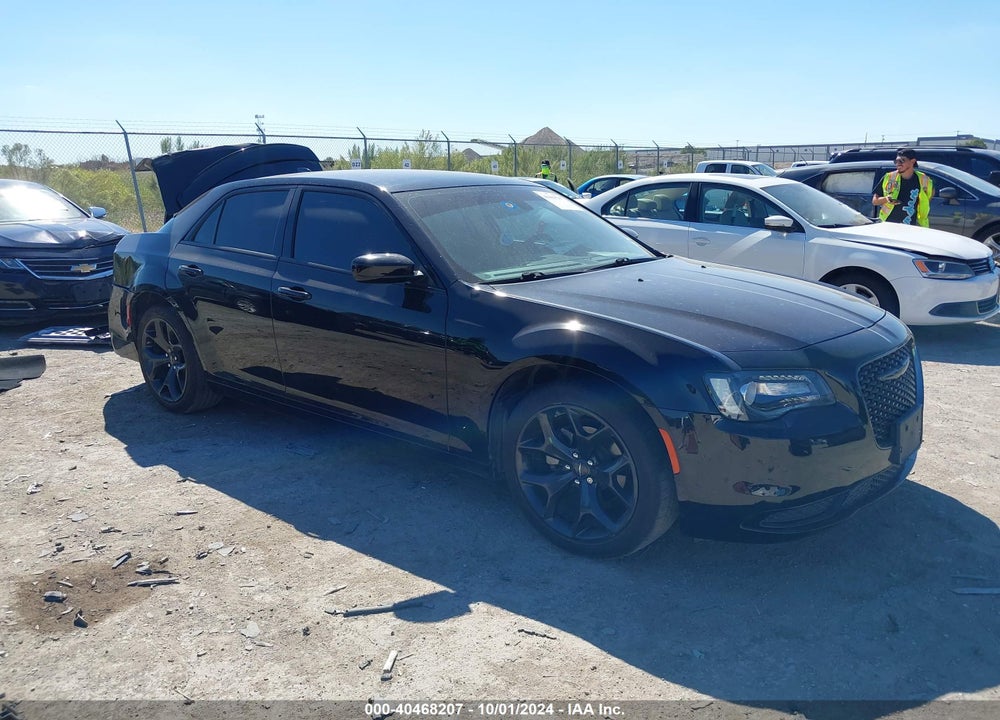 2022 CHRYSLER 300 TOURING VIN: 2C3CCAAG0NH167780