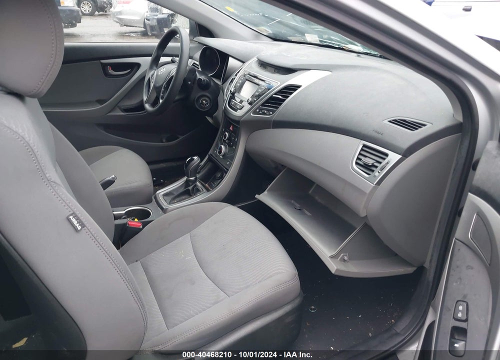 2014 HYUNDAI ELANTRA SE VIN: 5NPDH4AE5EH462396