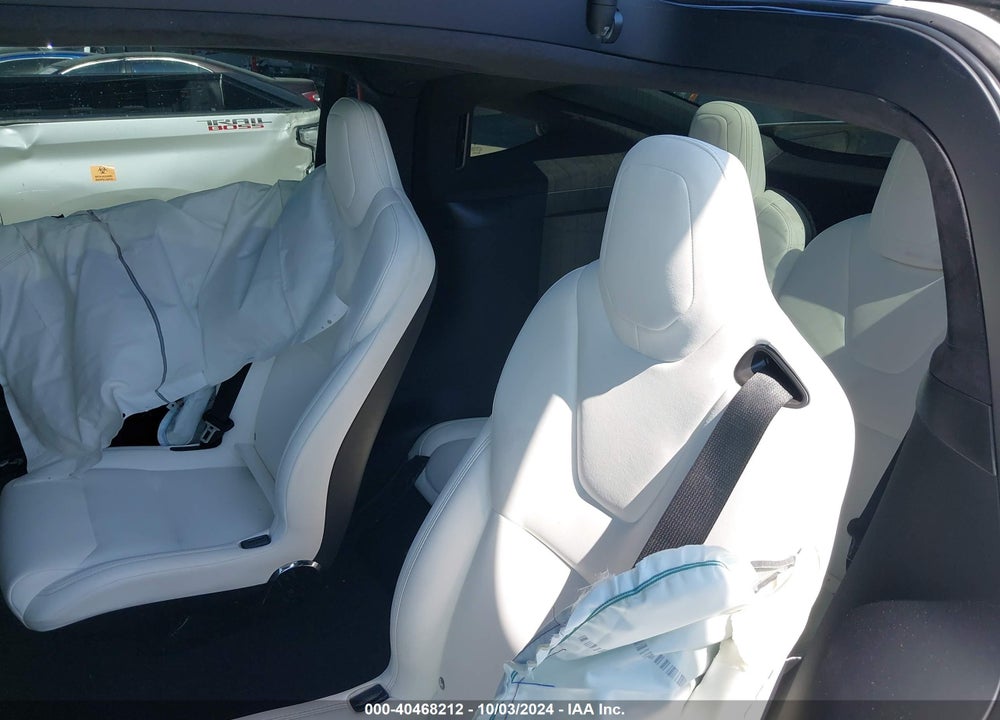 2018 TESLA MODEL X 100D/75D/P100D VIN: 5YJXCBE21JF139990