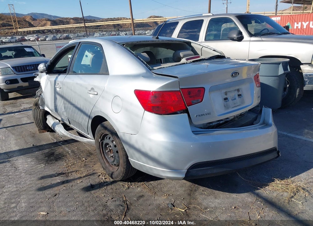 2010 KIA FORTE EX VIN: KNAFU4A20A5195654