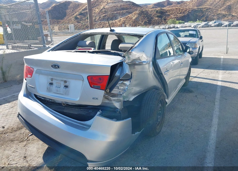 2010 KIA FORTE EX VIN: KNAFU4A20A5195654