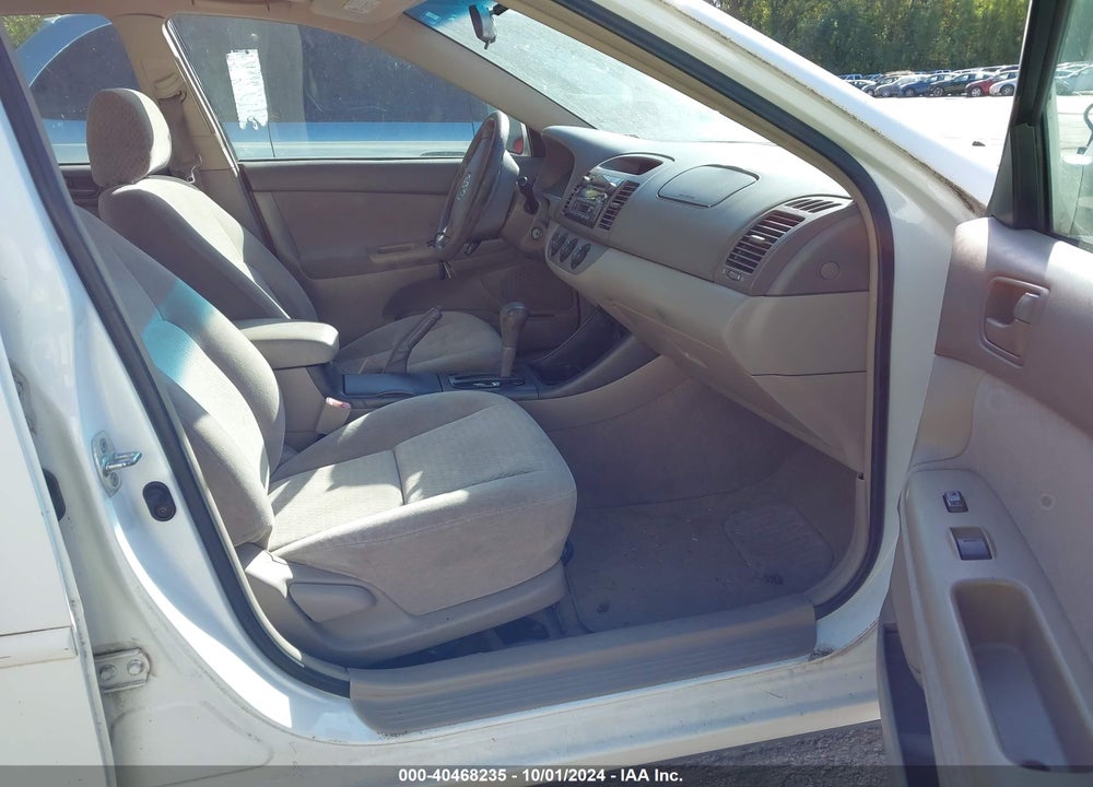 2003 TOYOTA CAMRY LE VIN: 4T1BE32K63U164890