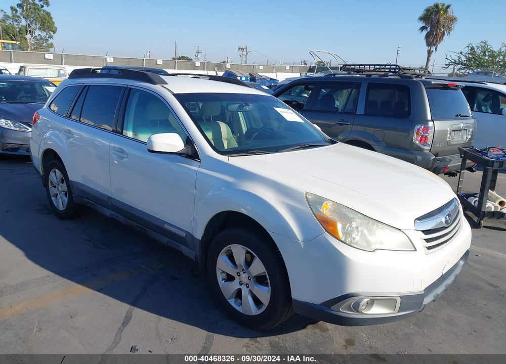 2010 SUBARU OUTBACK 2.5I PREMIUM VIN: 4S4BRBFC8A3318598