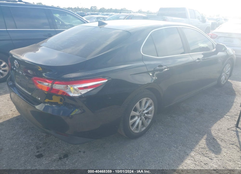 2019 TOYOTA CAMRY LE VIN: 4T1B11HK5KU823063