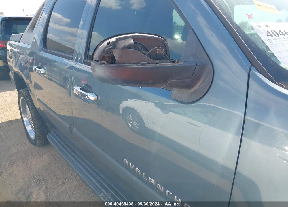 2008 CHEVROLET AVALANCHE 1500 LS VIN: 3GNEC12058G150586