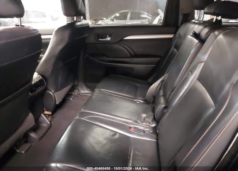 2015 TOYOTA HIGHLANDER XLE V6 VIN: 5TDJKRFH9FS181413