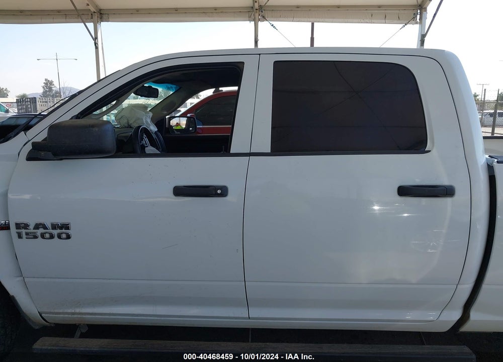 2016 RAM 1500 EXPRESS VIN: 3C6RR6KT2GG153886