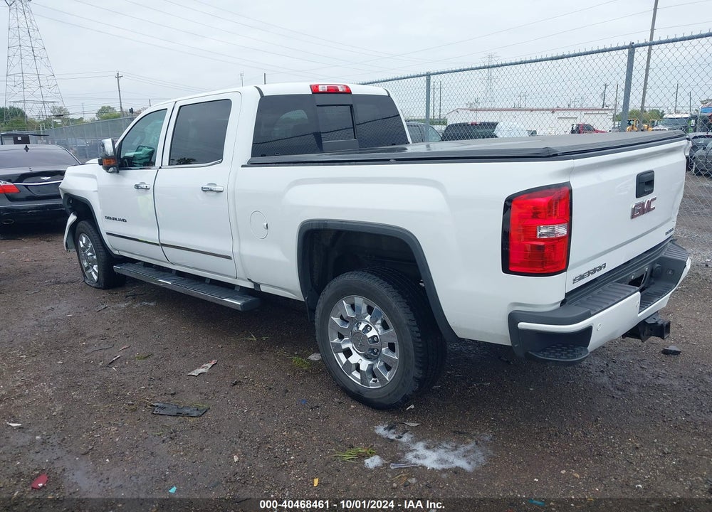 2017 GMC SIERRA 2500HD DENALI VIN: 1GT12UEY1HF210619