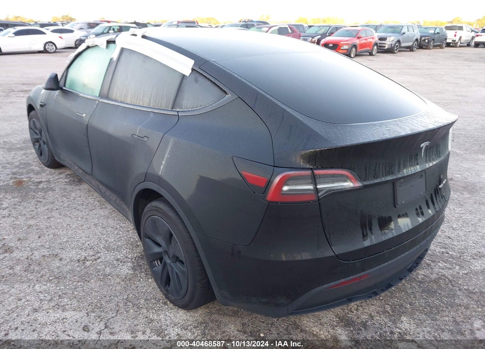2024 TESLA MODEL Y LONG RANGE DUAL MOTOR ALL-WHEEL DRIVE VIN: 7SAYGDEE9RA292188
