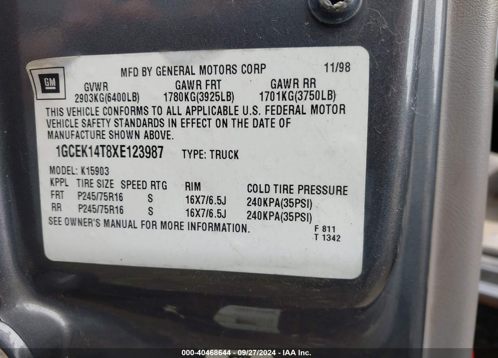 1999 CHEVROLET SILVERADO K1500 VIN: 1GCEK14T8XE123987
