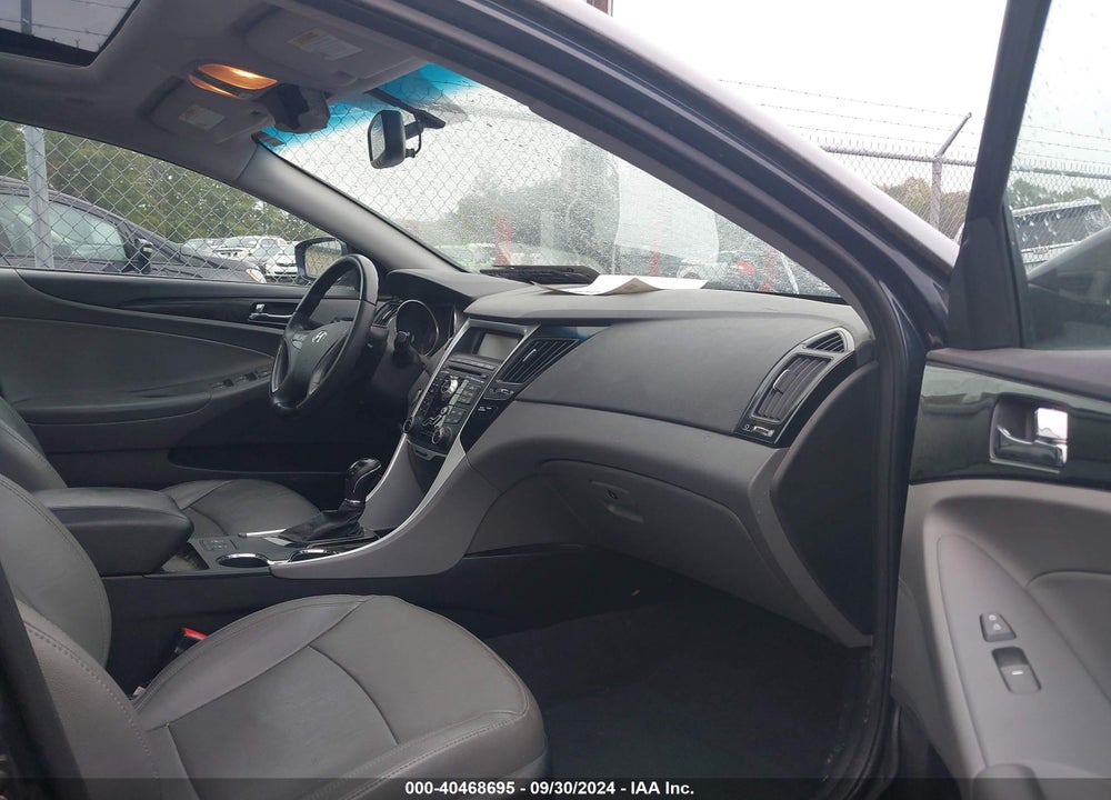 2011 HYUNDAI SONATA LIMITED VIN: 5NPEC4AC3BH270990