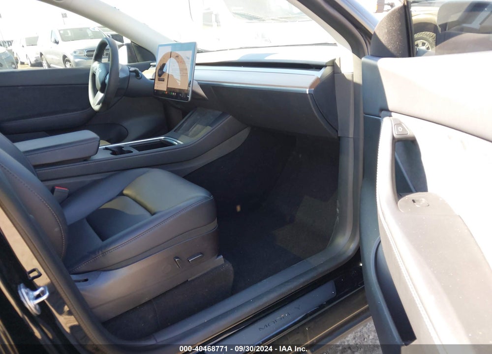 2022 TESLA MODEL Y PERFORMANCE DUAL MOTOR ALL-WHEEL DRIVE VIN: 7SAYGDEF7NF392621