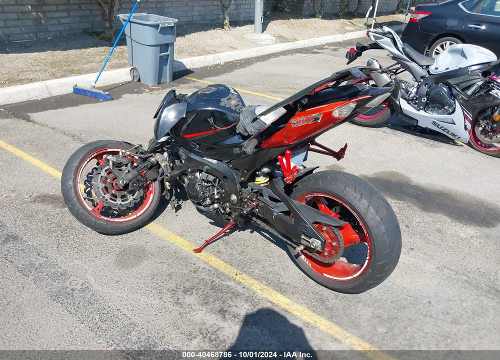 2007 SUZUKI GSX-R1000 VIN: JS1GT77A972114634