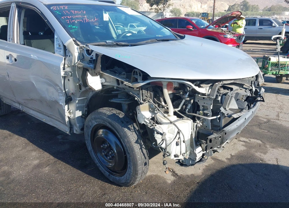 2013 TOYOTA RAV4 XLE VIN: 2T3WFREV0DW010143