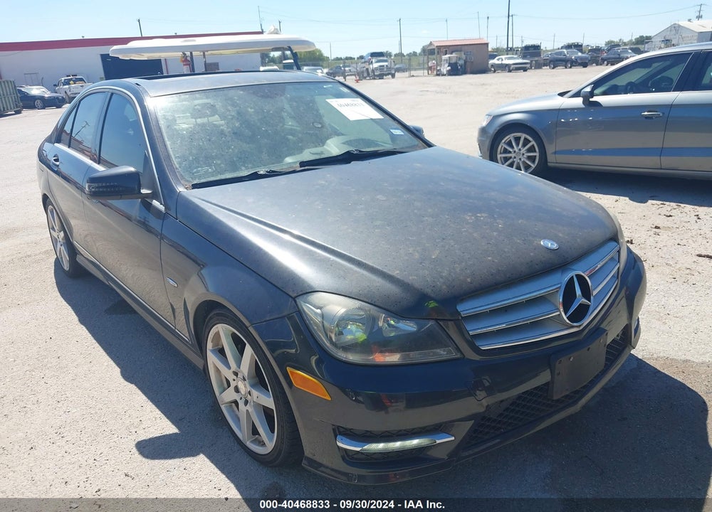 2012 MERCEDES-BENZ C 250 LUXURY/SPORT VIN: WDDGF4HB2CA713402