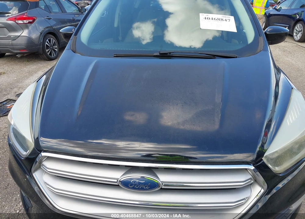 2017 FORD ESCAPE SE VIN: 1FMCU0G9XHUC81522