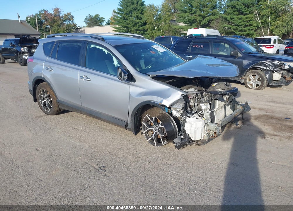 2017 TOYOTA RAV4 SE VIN: 2T3JFREV7HW627099