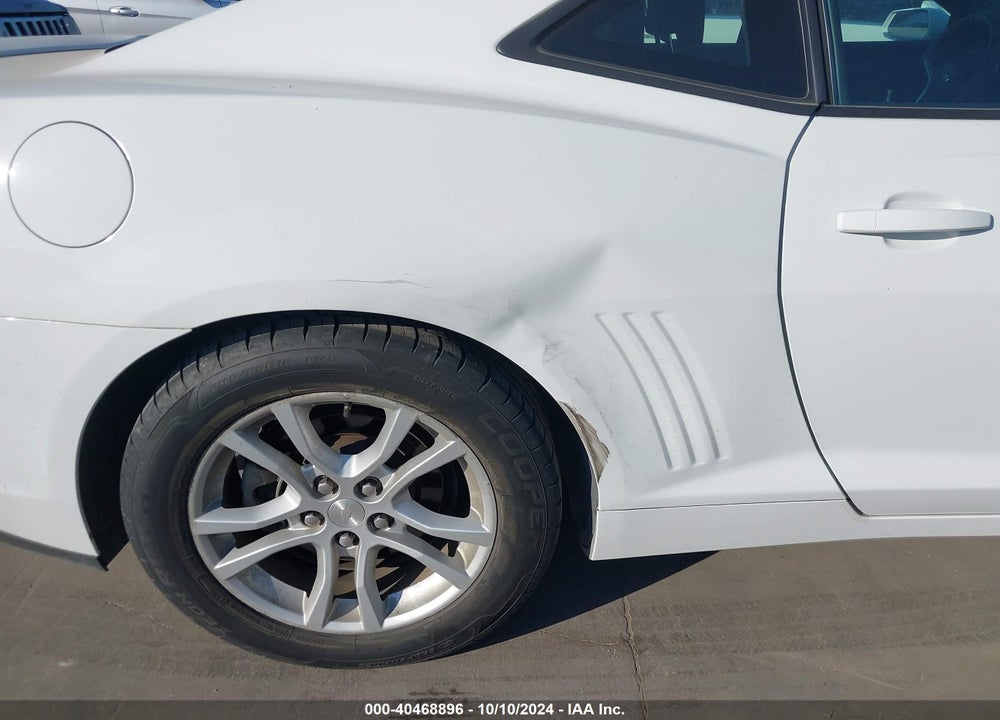 2015 CHEVROLET CAMARO 2LS VIN: 2G1FB1E37F9311851