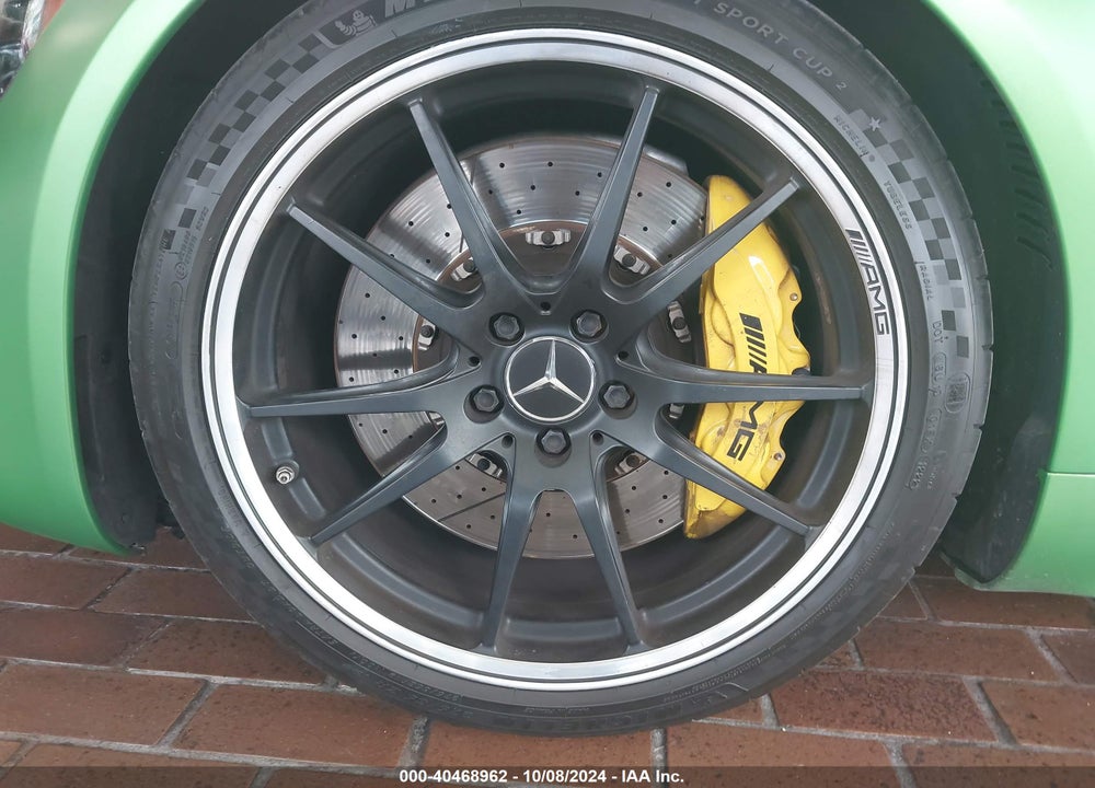2019 MERCEDES-BENZ AMG GT R VIN: WDDYJ7KA4KA023590