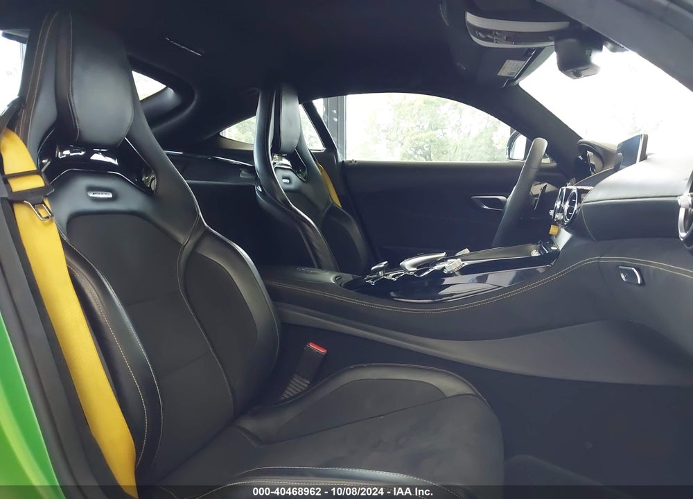 2019 MERCEDES-BENZ AMG GT R VIN: WDDYJ7KA4KA023590
