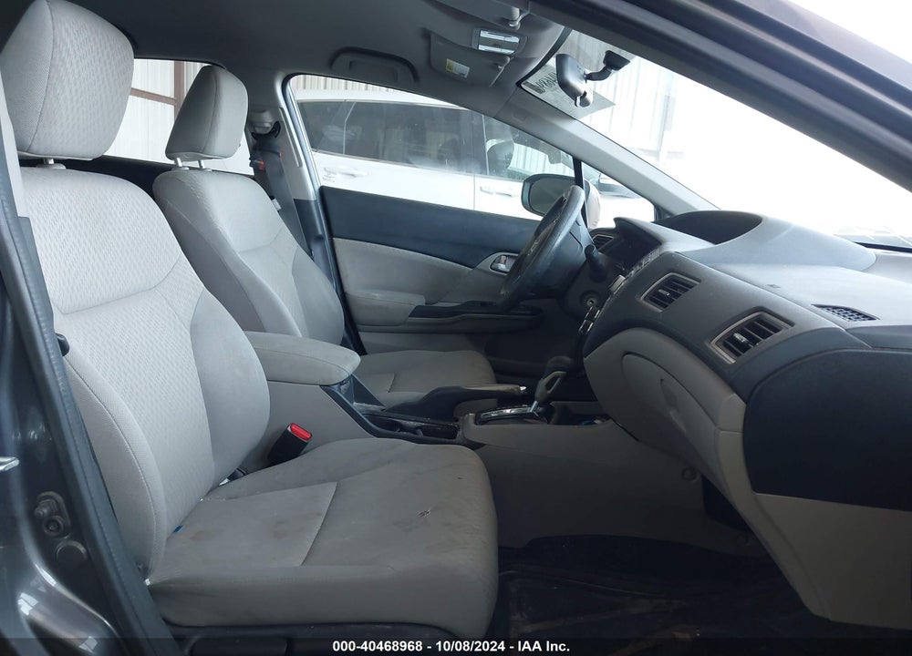 2014 HONDA CIVIC LX VIN: 19XFB2F52EE066583