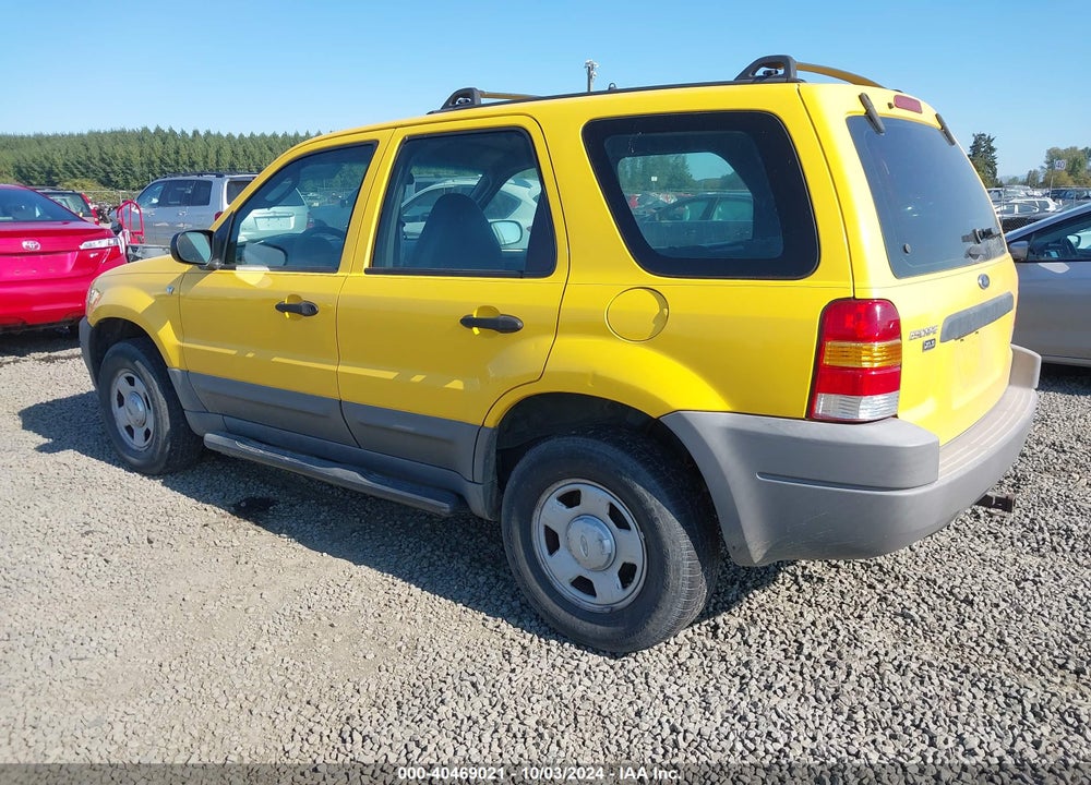 2001 FORD ESCAPE XLS VIN: 1FMYU02151KA68597
