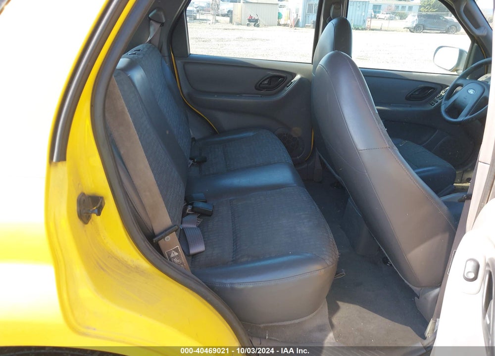 2001 FORD ESCAPE XLS VIN: 1FMYU02151KA68597