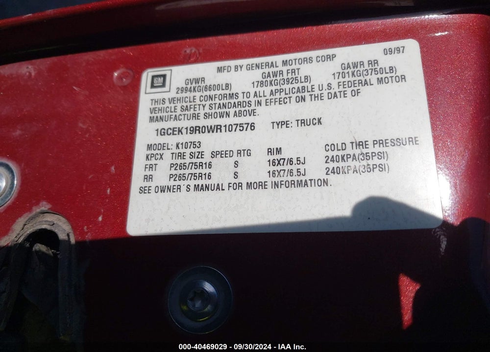 1998 CHEVROLET K1500 FLEETSIDE VIN: 1GCEK19R0WR107576