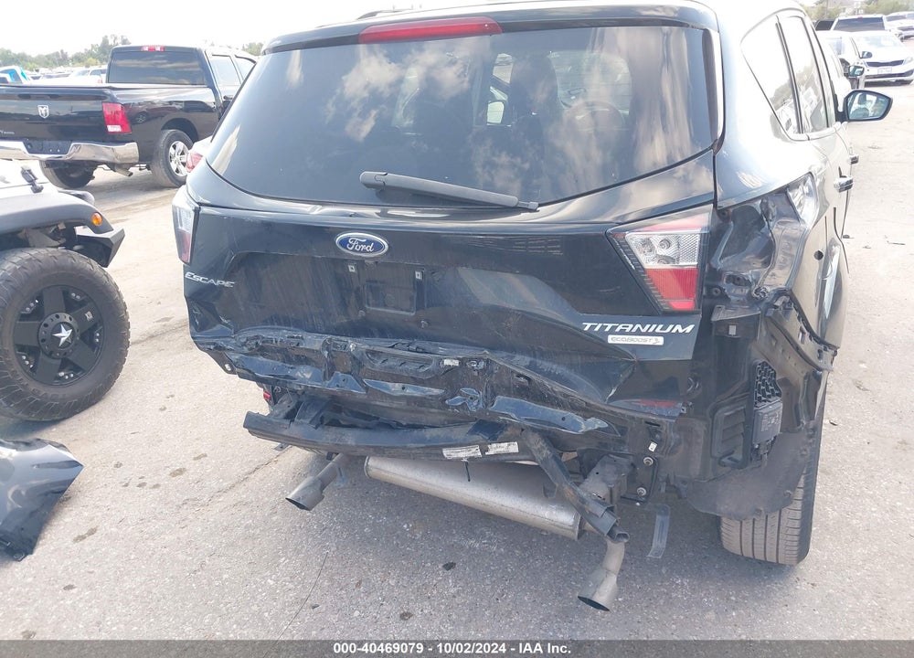 2018 FORD ESCAPE TITANIUM VIN: 1FMCU0J99JUA18162